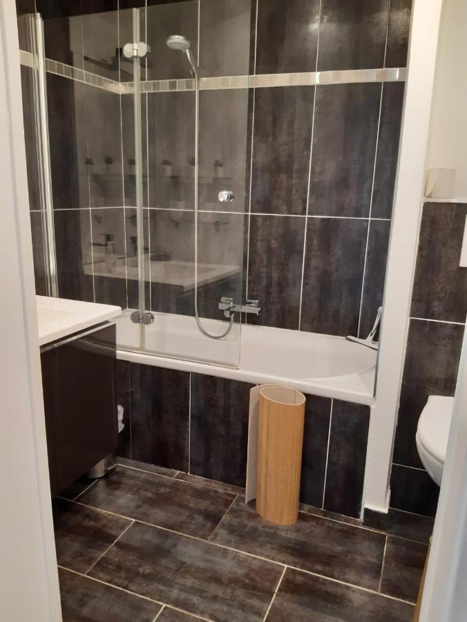 Appartement F2 avec terrasse sud, parking, WIFI Courseulles Extérieur photo