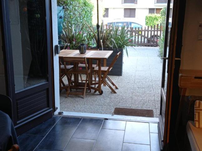 Appartement F2 avec terrasse sud, parking, WIFI Courseulles Extérieur photo