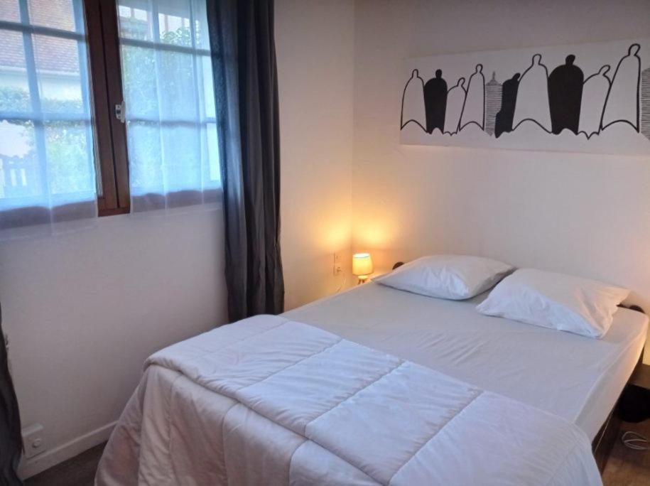 Appartement F2 avec terrasse sud, parking, WIFI Courseulles Extérieur photo