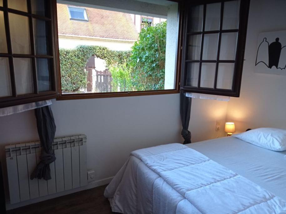 Appartement F2 avec terrasse sud, parking, WIFI Courseulles Extérieur photo